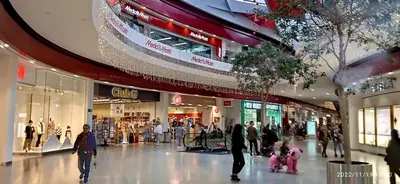 a shopping mall with a lot of people in it at Liège centre Médiacité appartement possible parking terrasse immense 8ème pour 2 personnes in Liège