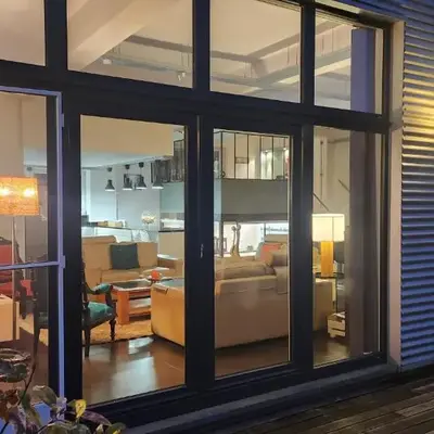 Superbe loft de caractère avec garage à 10' du centre