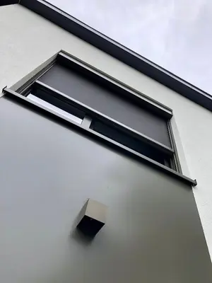 a window on the side of a building at Huis Vanellus in Hasselt