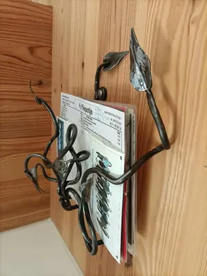 a pair of scissors hanging on a wall at B&B Halen in Halen