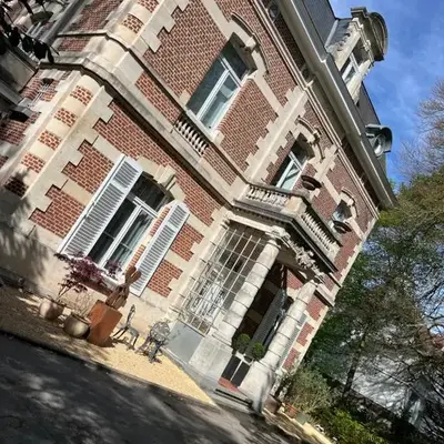 Chez Léopold