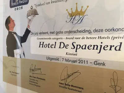 a fake check for a hotel de spencer at Hotel De Spaenjerd in Kinrooi