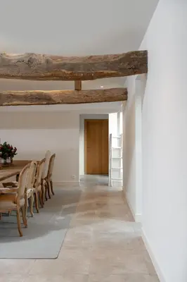 a dining room with a table and chairs at Winning De Zwaen in Hasselt
