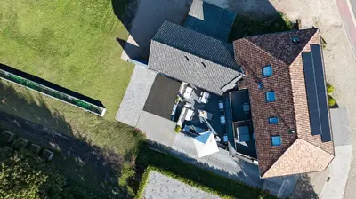 an overhead view of a house with a roof at 't pure genot in Dilsen-Stokkem