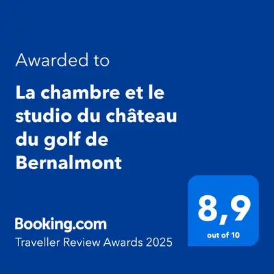 a screenshot of a cell phone with the text awarded to la channel et la studio at La chambre et le studio du château du golf de Bernalmont in Liège
